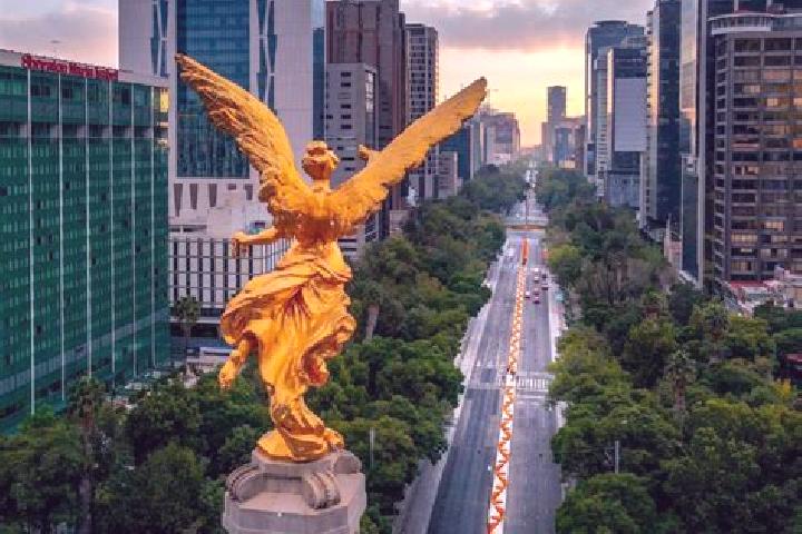 Lightning Clovers slot